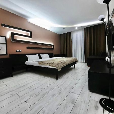 Ferienwohnung Жк Самал Де Люкс Almaty Exterior foto